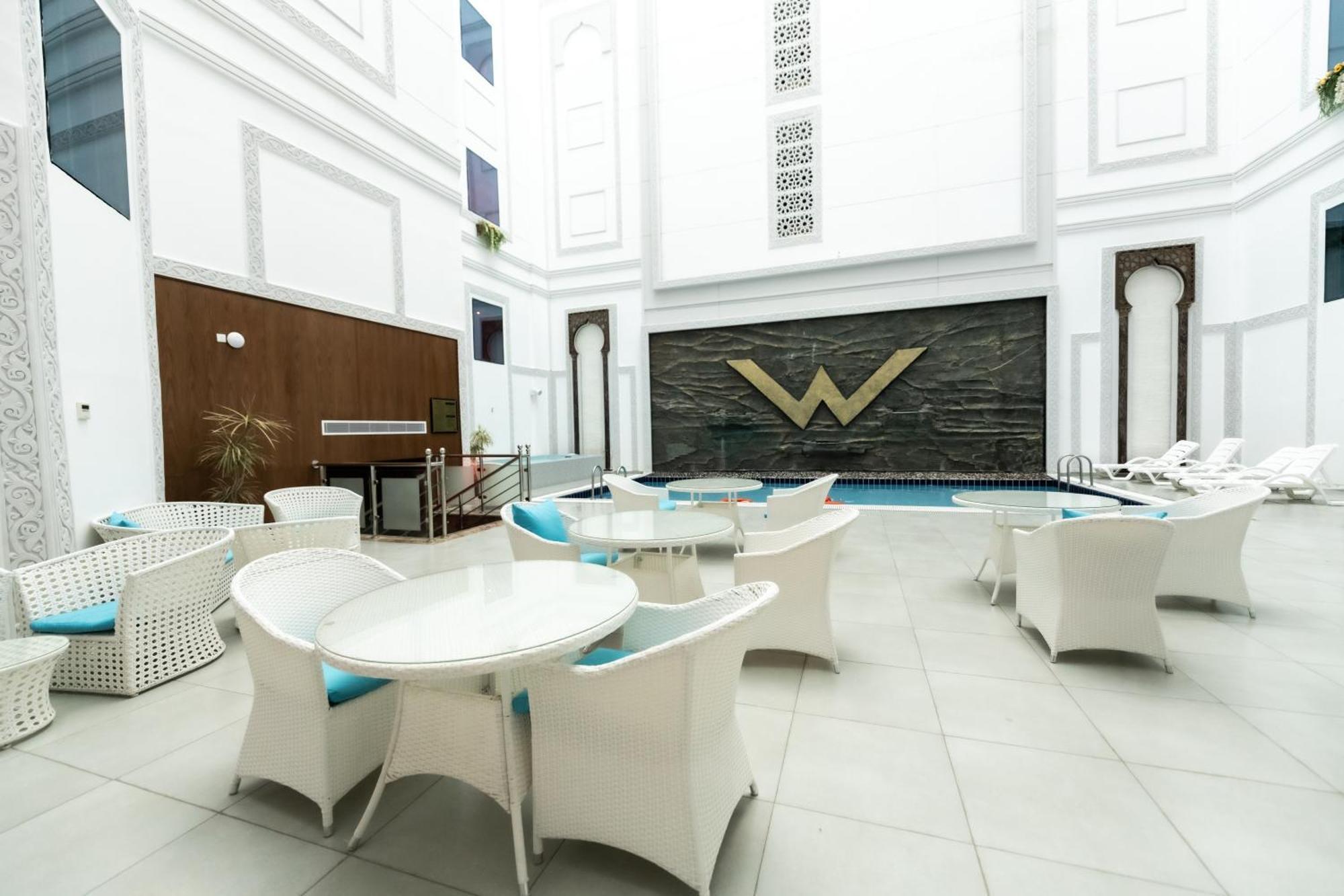Wa Hotel 4*